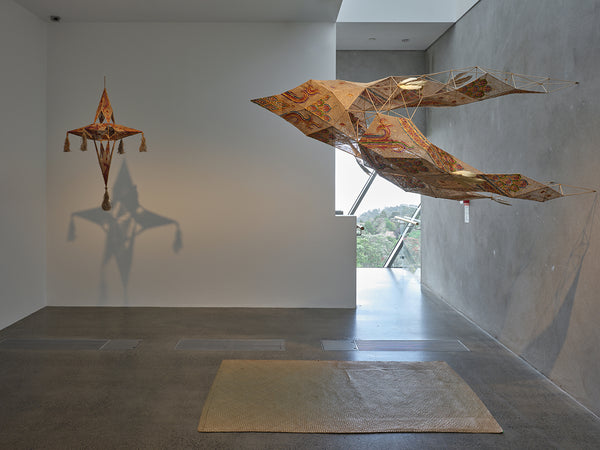 Louie Bretana: Tumingala sa tinitingala na mga tala exhibition photo