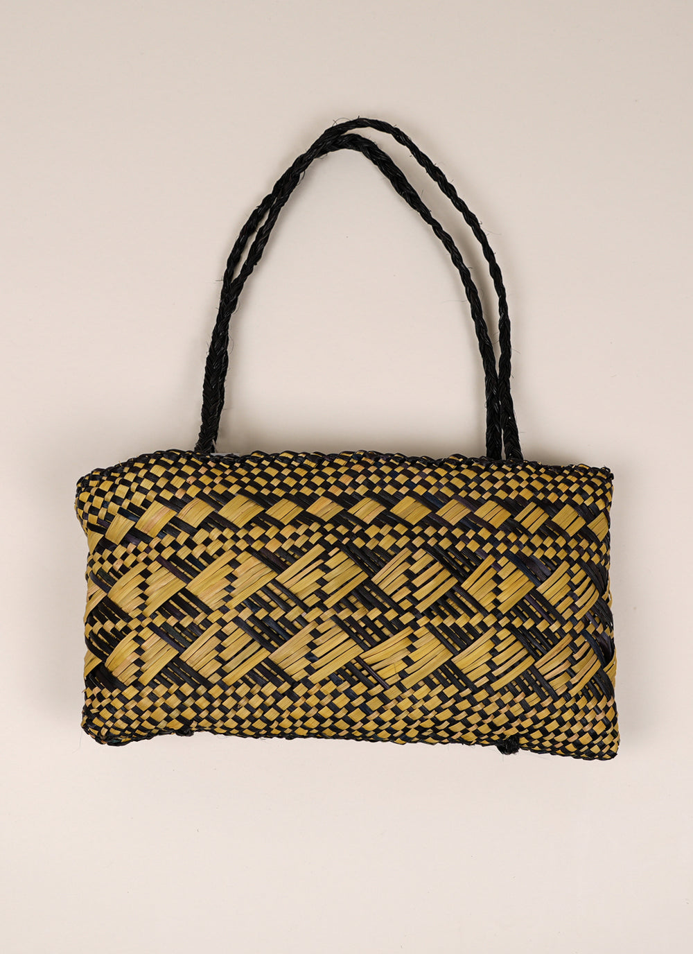 Jacqui Birch Kete Pingao