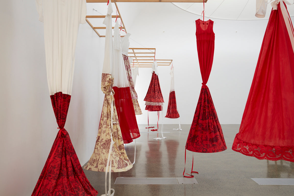 Christine Hellyar: Looking, Seeing, Thinking exhibition photo