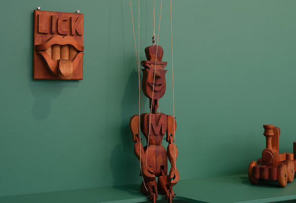 Bill Hammond | Serenading Imagined Worlds exhibition photo