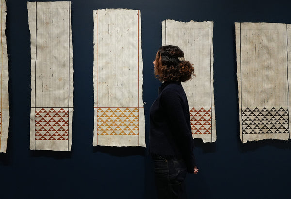 Nikau Hindin and Naminapu Maymuru-White | COSMOLOGIES exhibition photo