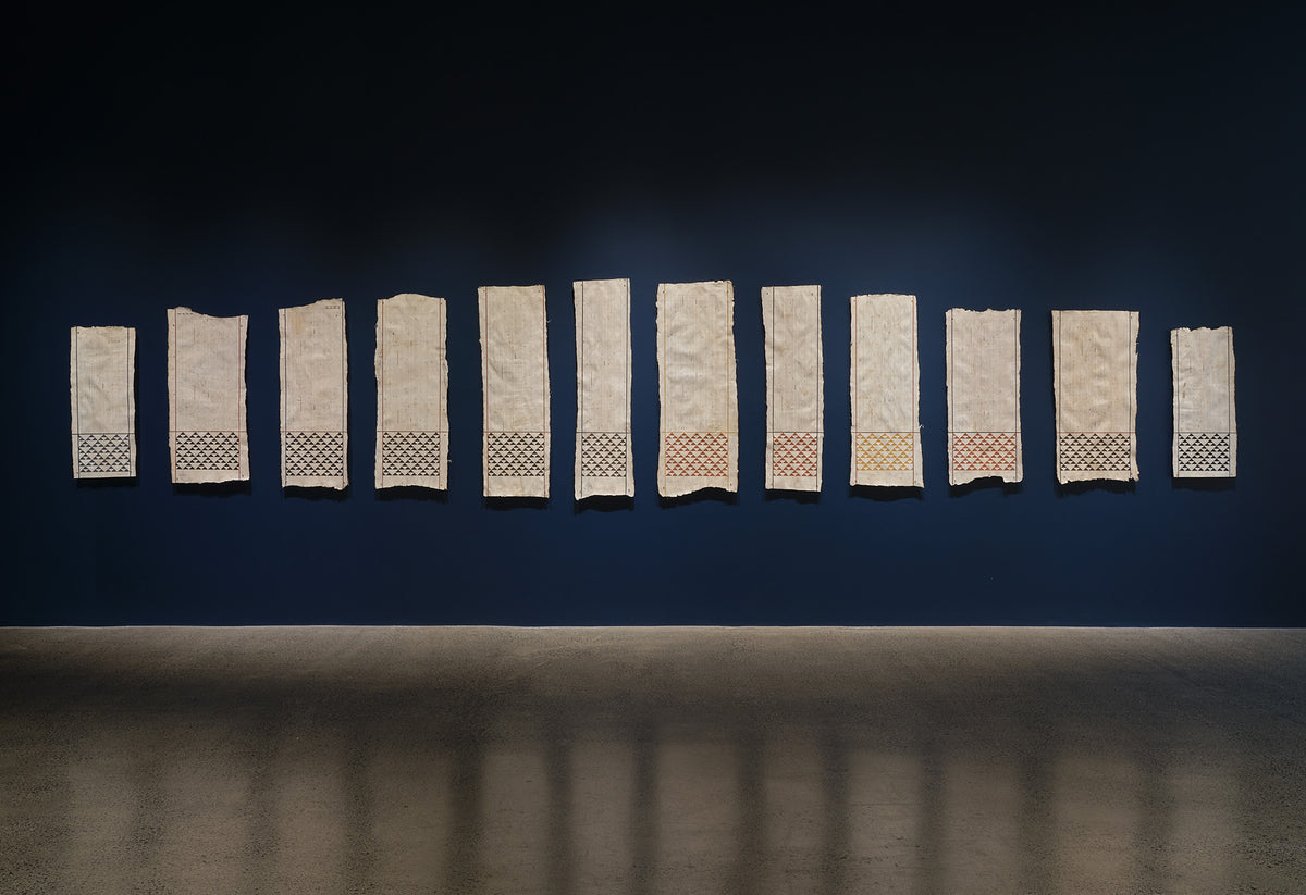 Nikau Hindin and Naminapu Maymuru-White | COSMOLOGIES exhibition photo