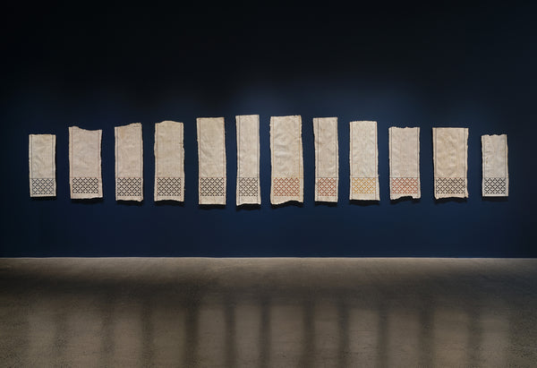 Nikau Hindin and Naminapu Maymuru-White | COSMOLOGIES exhibition photo