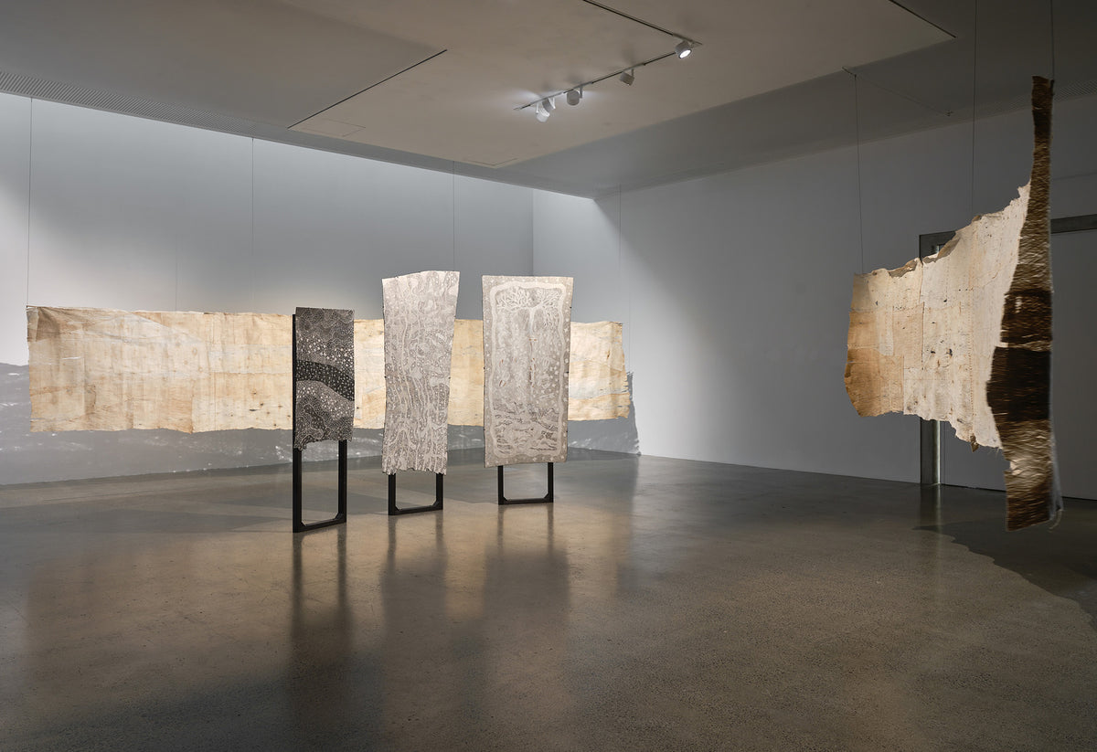 Nikau Hindin and Naminapu Maymuru-White | COSMOLOGIES exhibition photo