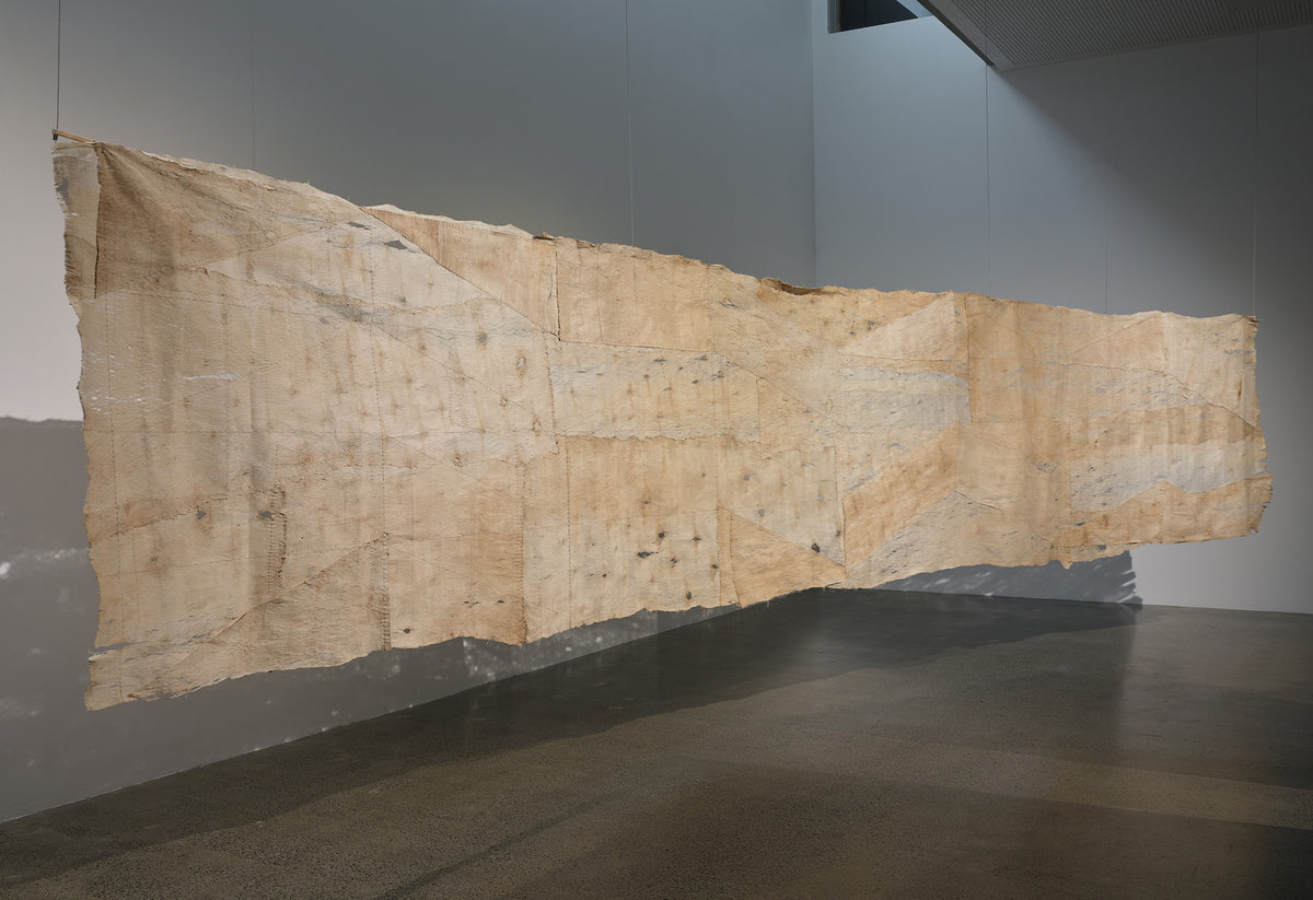 Nikau Hindin and Naminapu Maymuru-White | COSMOLOGIES exhibition photo