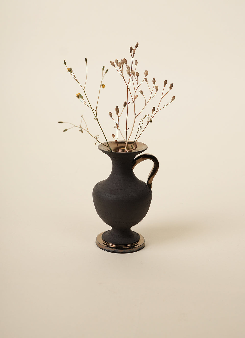 Hellespont Ceramics Leda Single Handed Bud Vase