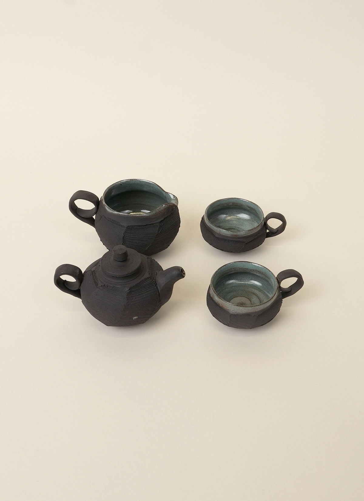 Jino Jeong Black Wave Teapot Set