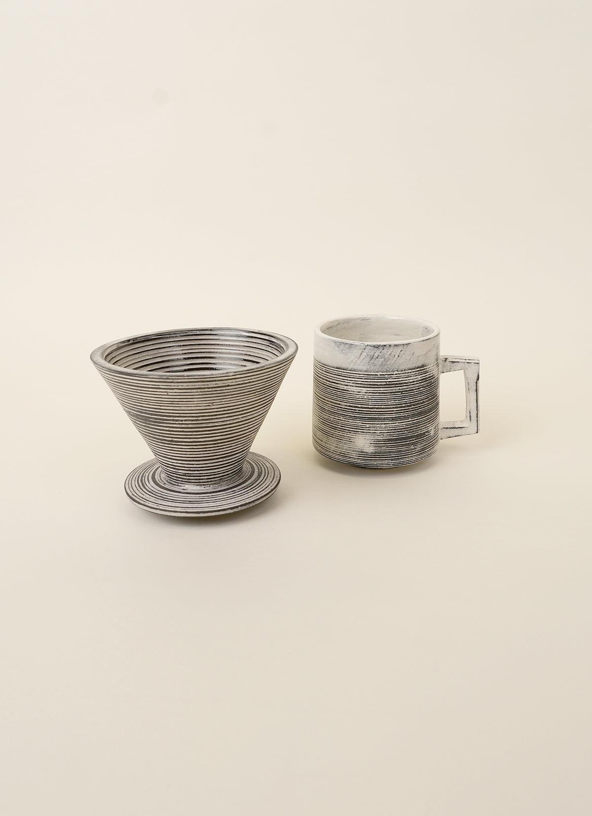 Jino Jeong Trace Coffee Dripper Set