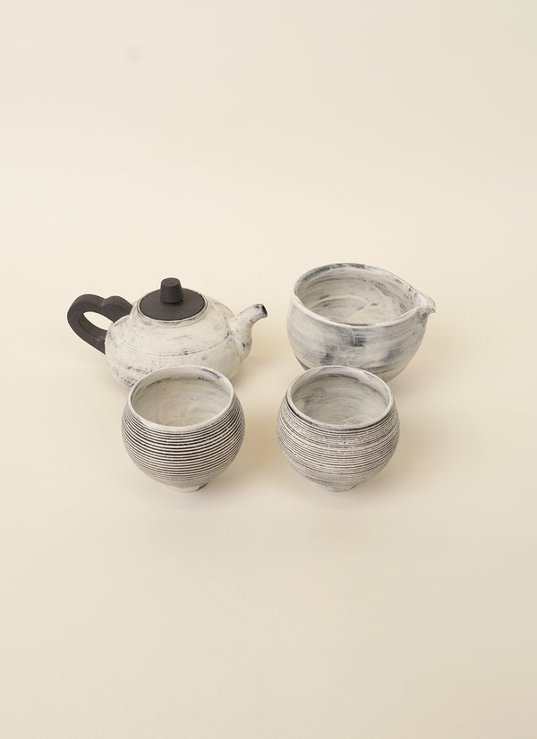Jino Jeong Traces Teapot Set