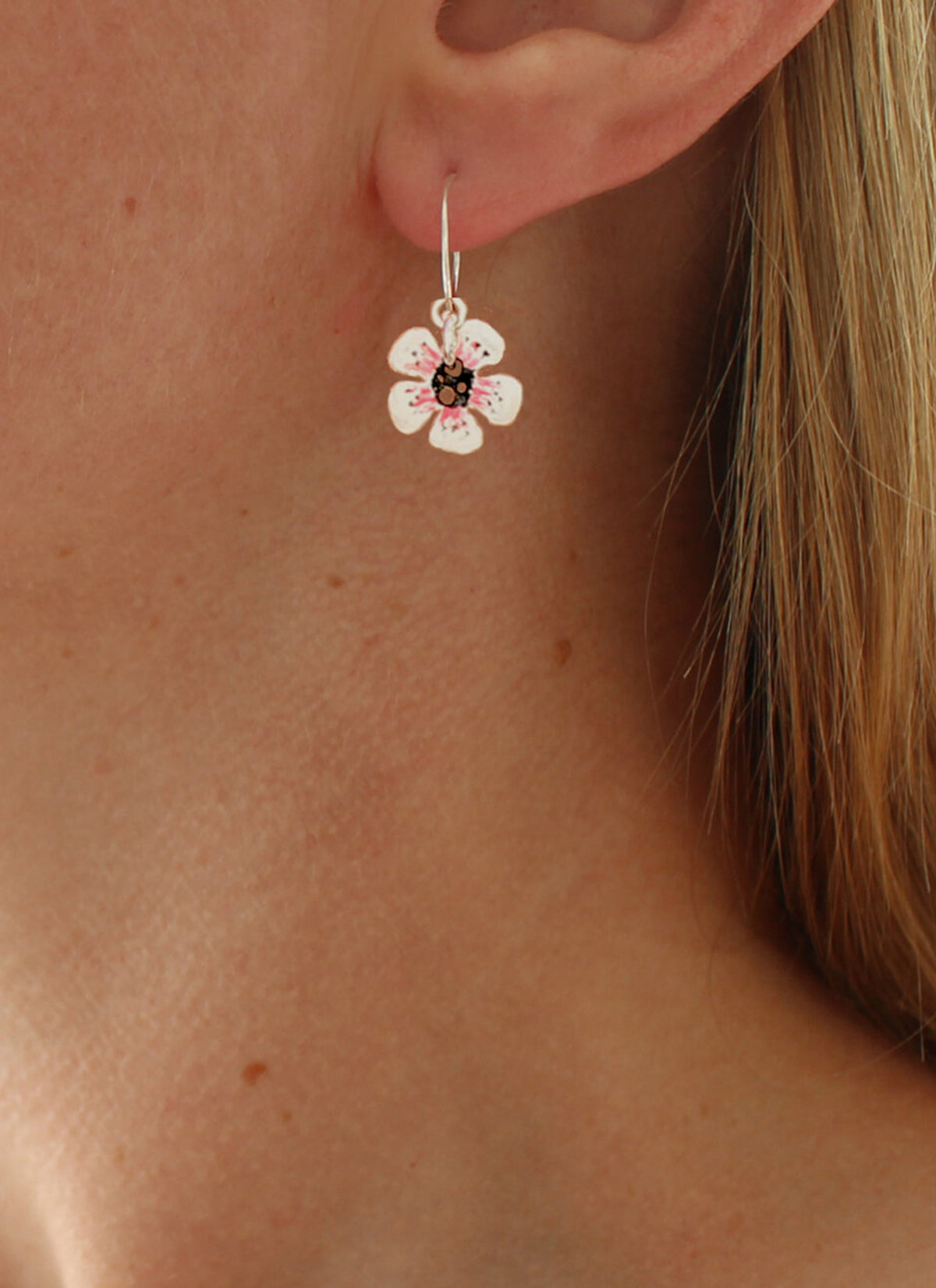 Lilygriffin Manuka Flower Earrings