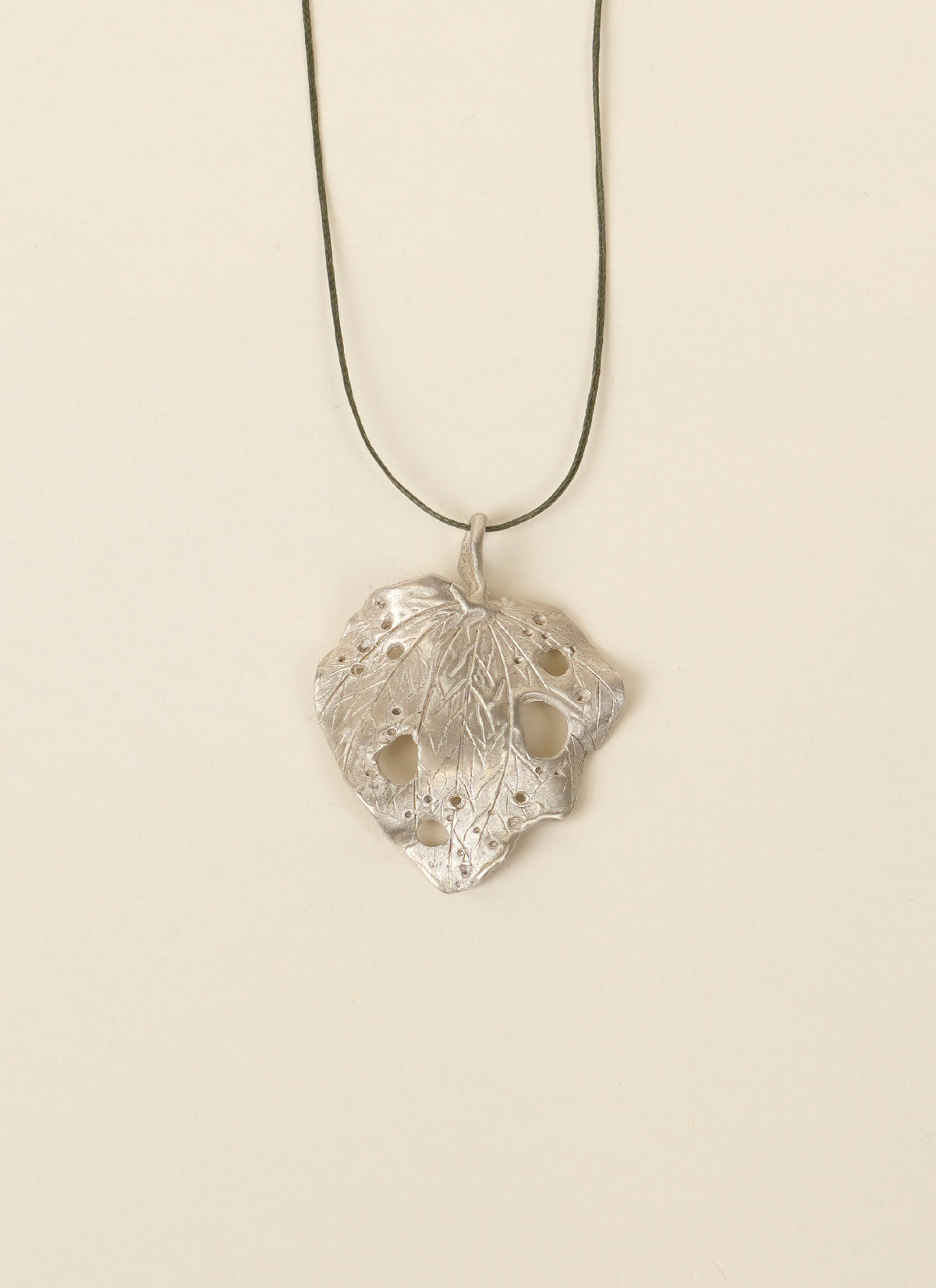 Tūī Diprose Silver Kawakawa Necklace