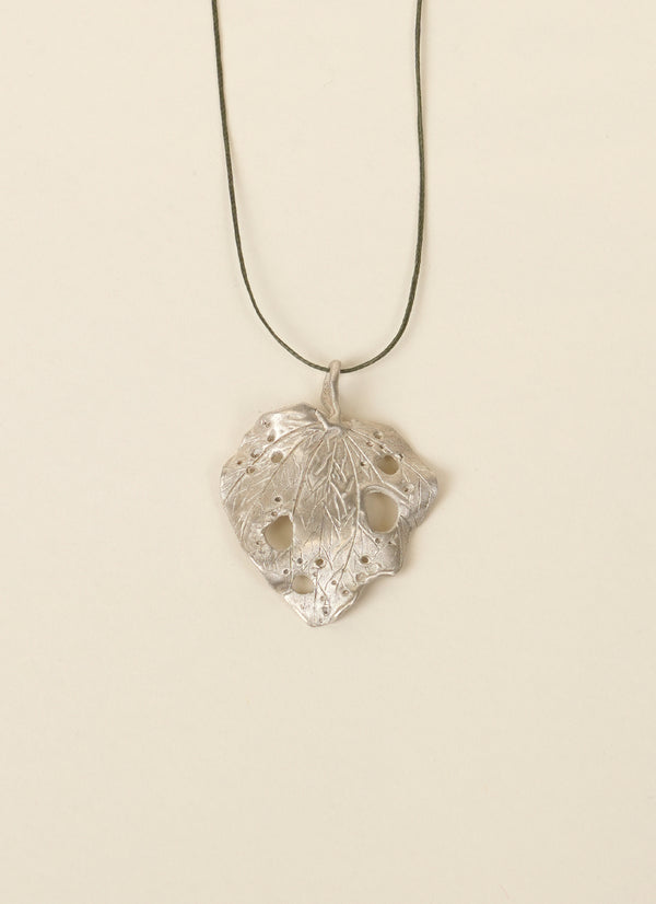 Tūī Diprose Silver Kawakawa Necklace